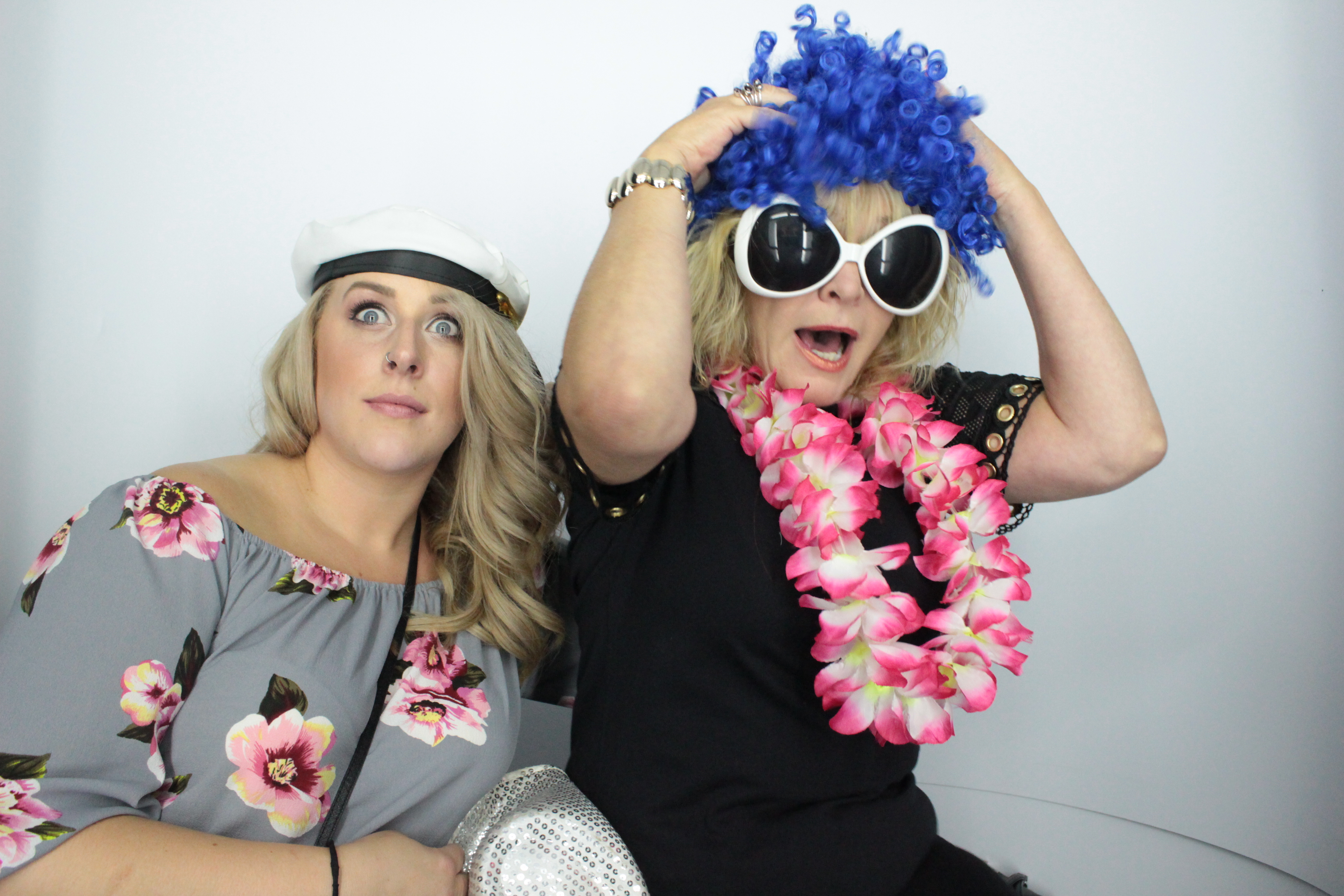 Martin & Colleen’s Joint 50th | View more photos from the event at gallery.myphotoboothexperience.co.uk/u/MyPhotoBoothExperienceLtd/Martin-Colleen’s-Joint-50th